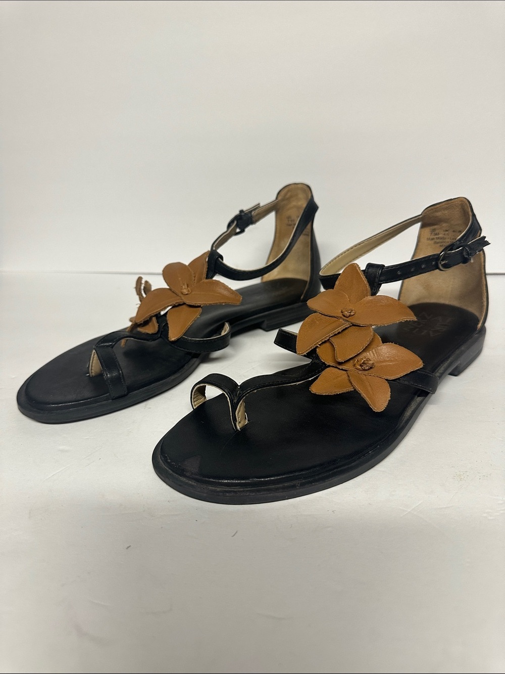 Naturalizer black sandals women’s size 7.5